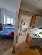 Hostal El Cascabel - Hostel