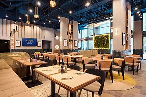 D8 Hotel