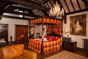 Hillbark Hotel