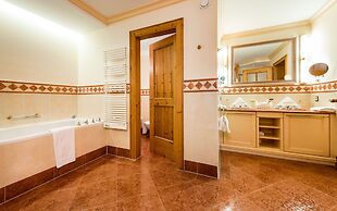 Wellnesshotel ...liebes Rot-Flüh