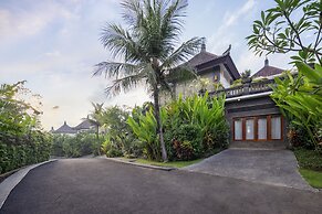 Desa Swan Villas & SPA