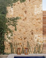 Pauli Boutique Hotel
