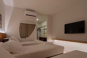 Pauli Boutique Hotel