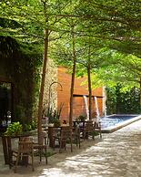 Pauli Boutique Hotel