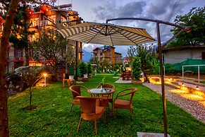 Hotel Mountain Face by Snow City Hotels