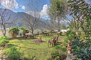 Hotel Mountain Face by Snow City Hotels