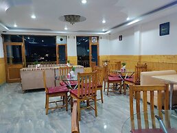 Hotel Mountain Face by Snow City Hotels