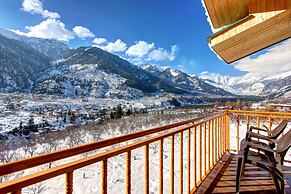 Hotel Mountain Face by Snow City Hotels