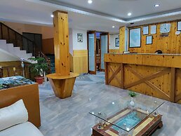 Hotel Mountain Face by Snow City Hotels