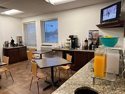Posh Inn & Suites