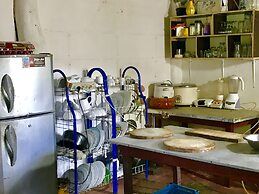 Star Rest Beach Hotel Arugambay