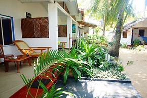 Star Rest Beach Hotel Arugambay