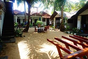 Star Rest Beach Hotel Arugambay