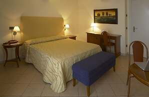 Lion's Hotel