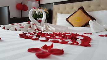 Thai Hoa Riverside Hotel