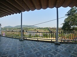 Thai Hoa Riverside Hotel