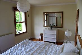 Victorian House near Stadium