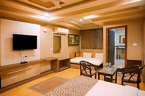 Crown Plaza Residency