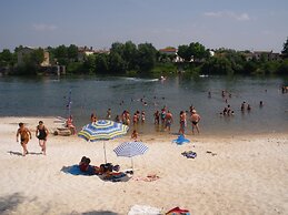 Au Fil de l' Eau