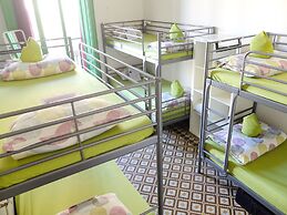 Fabrizzio's Petit - Hostel