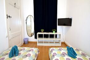 Fabrizzio's Petit - Hostel