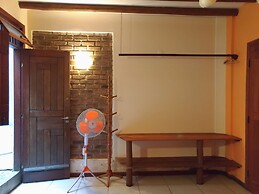 Casa Kombar