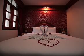 Taj Phuket Inn