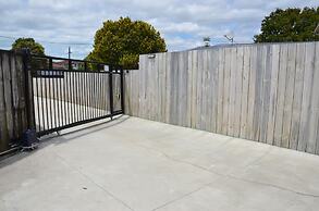 Cozy Home East Auckland