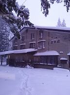 Hakuba Iwatake Lodge Gakuyuso