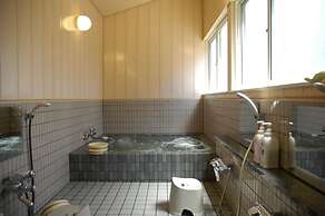 Hakuba Iwatake Lodge Gakuyuso