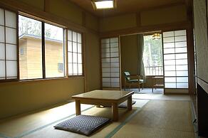 Hakuba Iwatake Lodge Gakuyuso