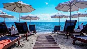 Costa Domus Blue Luxury Apartments