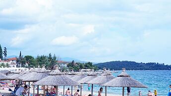 Costa Domus Blue Luxury Apartments