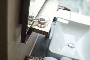 Soravit on Granville