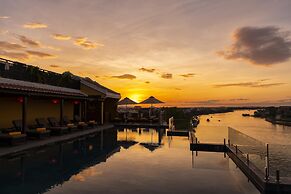 Little Riverside. A Luxury Hotel & Spa