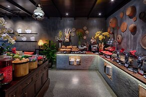 Little Riverside. A Luxury Hotel & Spa