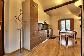 Logicasa Apartment Tower Gate