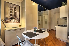 Logicasa Apartment Tower Gate