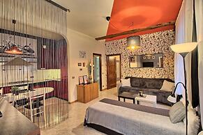 Logicasa Apartment Tower Gate