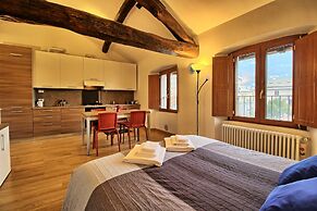 Logicasa Apartment Tower Gate