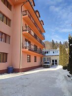 Iri Busteni Hotel