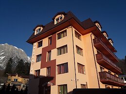 Iri Busteni Hotel