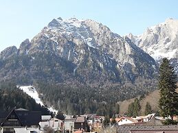 Iri Busteni Hotel