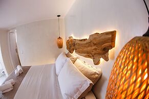 Villa Elina Suites And More