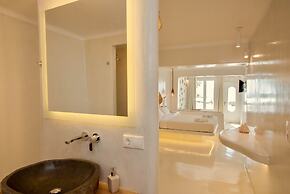 Villa Elina Suites And More