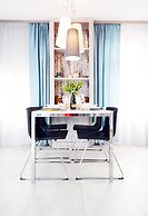 Golden Sun Apartments - Port