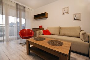 Golden Sun Apartments - Port