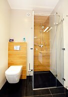 Golden Sun Apartments - Port