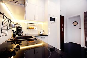 Golden Sun Apartments - Port