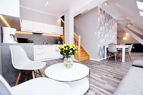 Golden Sun Apartments - Port